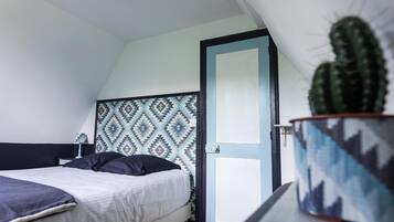 4 bedrooms, travel crib, free WiFi