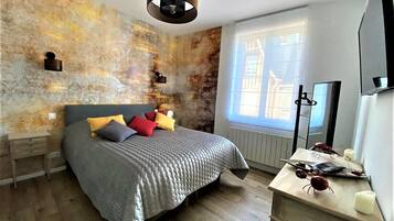 2 bedrooms, free WiFi