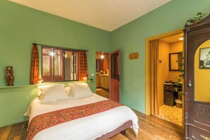 1 bedroom, travel cot, free WiFi - Gîtes de France® - Bayen's Family (FECAMP)