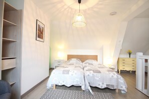2 Schlafzimmer, Reisekinderbett, kostenloses WLAN