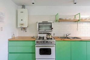 Private kitchen - Apartment in the city center. Very bright and functional. (ACF)