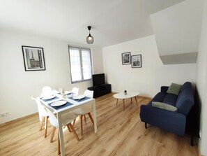 Dining - Gîtes de France® - Chez Elise et Vincent (EU)