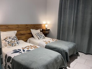 2 bedrooms, travel crib, free WiFi - Gîtes de France® - Le Gîte des 2 Falaises (EU)