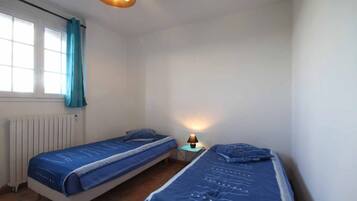 3 bedrooms, travel crib, free WiFi