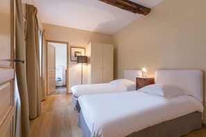 4 Schlafzimmer, Reisekinderbett, kostenloses WLAN