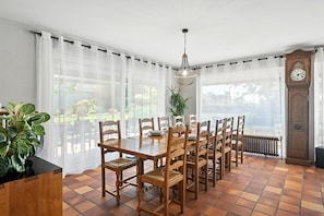 Dining - Gîtes de France® - Au Cèdre (PETIT CAUX)