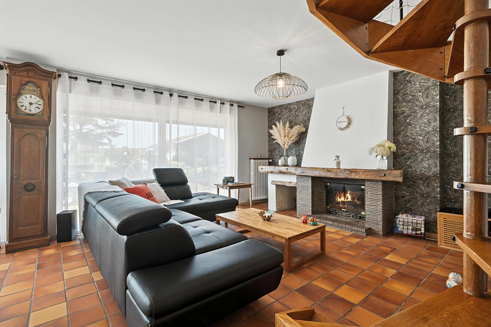 TV, fireplace, DVD player