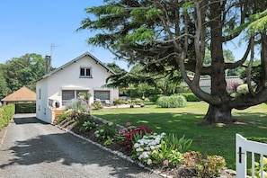 Property grounds - Gîtes de France® - Au Cèdre (PETIT CAUX)