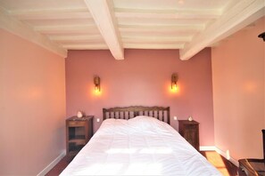 3 bedrooms, travel crib - Gîtes de France® - La Poule Bleue (GRUCHET SAINT SIMEON)