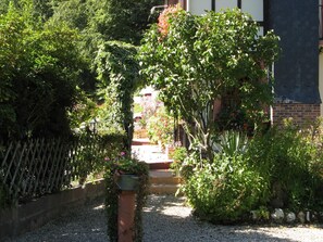 Property grounds - Gîtes de France® - Les Gîtes du Fond-Pitron -" Gîte Mer "-- (ST LEONARD)