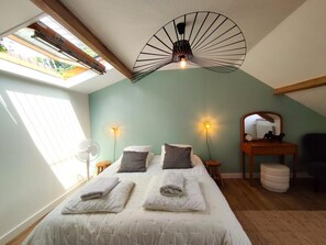 3 bedrooms, travel crib, free WiFi