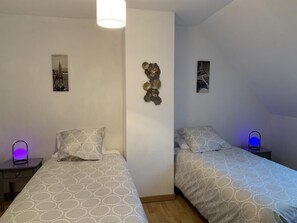 3 habitaciones, cuna de viaje y wifi gratis 