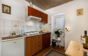 Frigorifero, piano cottura