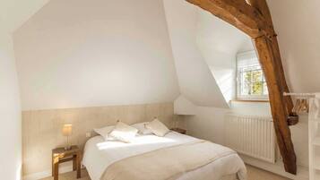 4 slaapkamers, reisbedje, gratis wifi