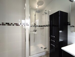 Shower - Gîtes de France® - Les Mouettes (SAINT MARTIN AUX BUNEAUX)