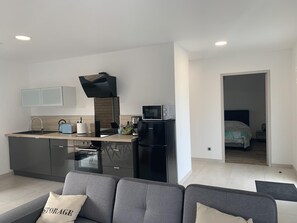 Fridge, microwave, oven, stovetop