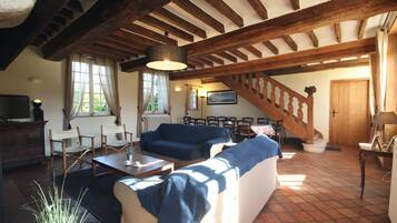 TV, DVD player, ping pong