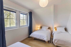 4 chambres, lit de bébé portatif, accÚs au Wi-Fi (inclus)
