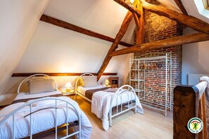 2 habitaciones, cuna de viaje y wifi gratis