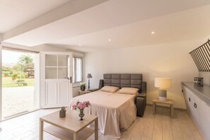 3 bedrooms, travel crib, free WiFi