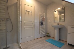 Bathroom - Gîtes de France® - Le Verger (VATTETOT SUR MER)