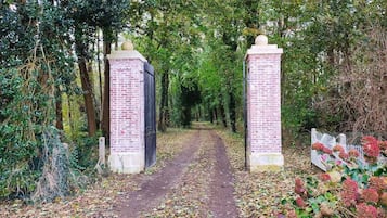 Overnatningsstedets område