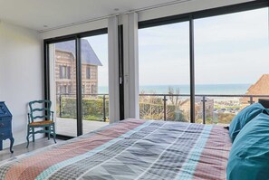 3 habitaciones, cuna de viaje y wifi gratis