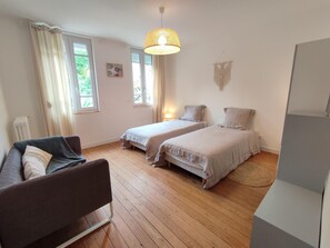 2 chambres, lit parapluie, Wi-Fi gratuit