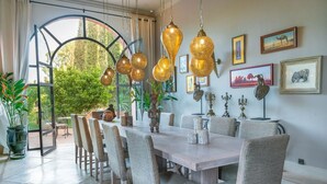 Dining - Luxury villa, pool, spa and 5-star sercice (Makinat Sridi)