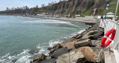 Elegant Ocean view apartment in fabulous Miraflores with in Marriot's location.