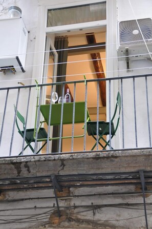 Comfort Studio Suite | 1 bedroom, free minibar, in-room safe, desk