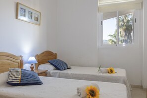 2 bedrooms, soundproofing, iron/ironing board, free WiFi