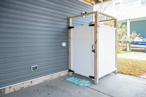 Property grounds - Paradox Place--Cozy Apartment on Oak Island (Oak Island)