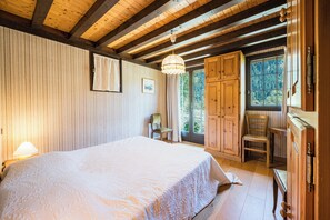 6 habitaciones y tabla de planchar con plancha 