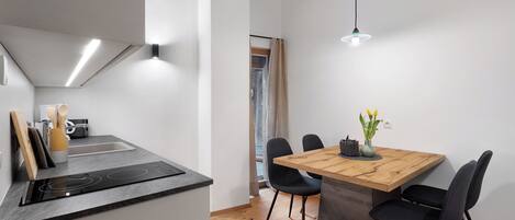 雪櫃、爐具、洗碗機、咖啡機/沖茶器