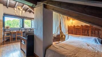 7 chambres, fer et planche Ă repasser, Wi-Fi gratuit, draps fournis