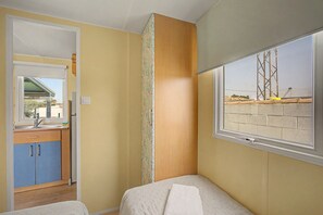 2 habitaciones, tabla de planchar con plancha y wifi gratis 