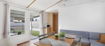 Holiday Home 'El Olivo 1' with Shared Pool, Wi-Fi and Air Conditioning