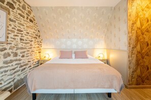 3 habitaciones, tabla de planchar con plancha y wifi gratis 