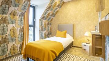 3 makuuhuonetta, silitysrauta/-lauta, ilmainen Wi-Fi, vuodevaatteet