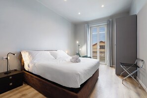 2 室のベッドルーム、アイロン / アイロン台、WiFi (無料)、ベッドシーツ