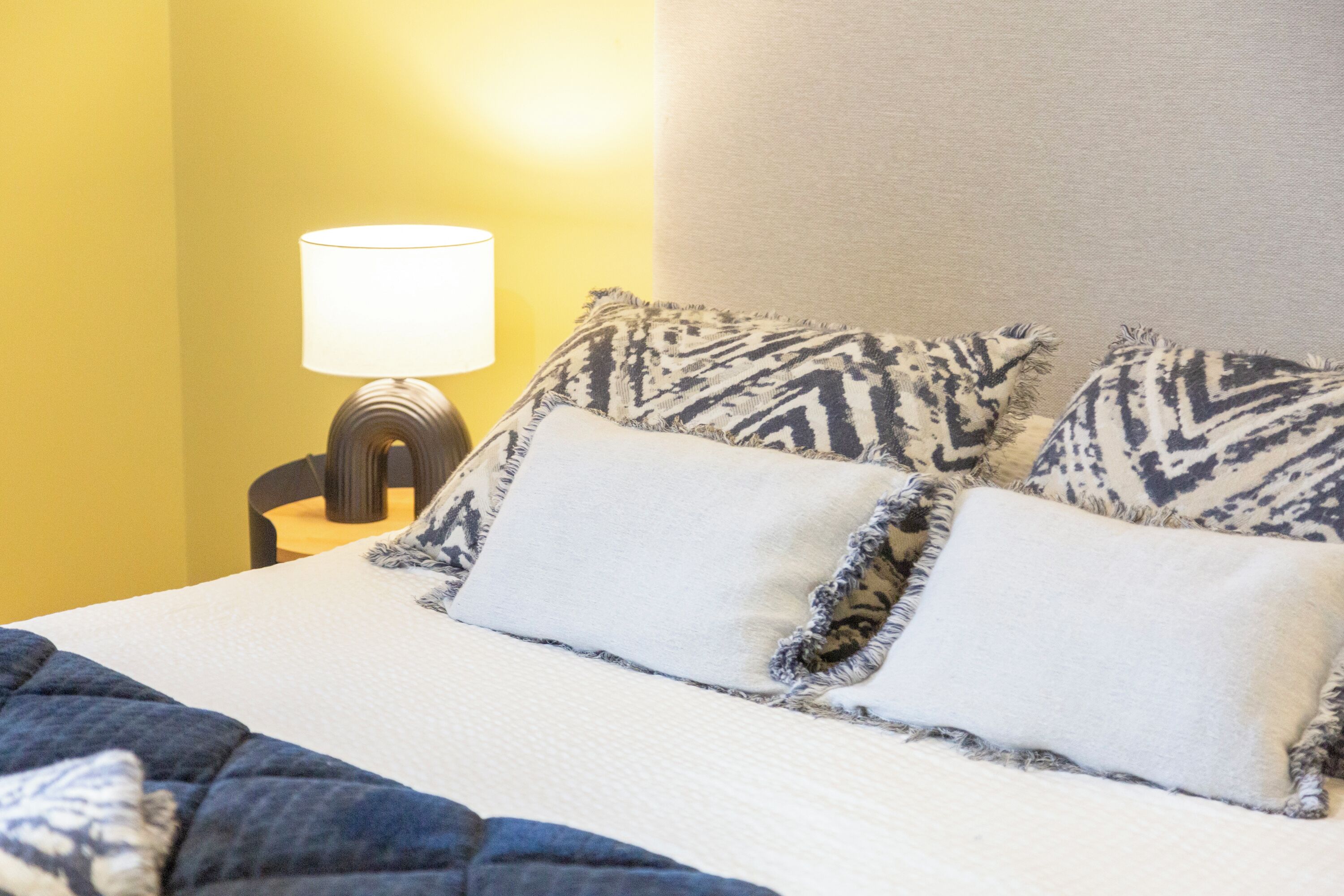 1 slaapkamer, een strijkplank/strijkijzer, gratis wifi, beddengoed