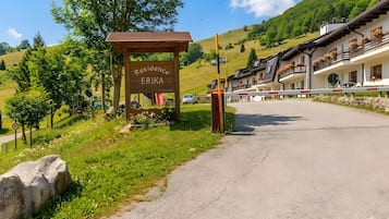 Enceinte de lâhĂ©bergement