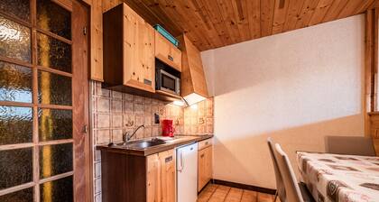 Studio 'L'Ourson - 4 Pers' avec vue sur montagne, balcon et Wi-Fi