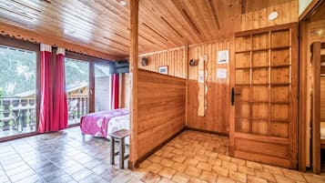 1 chambre, Wi-Fi gratuit, draps fournis