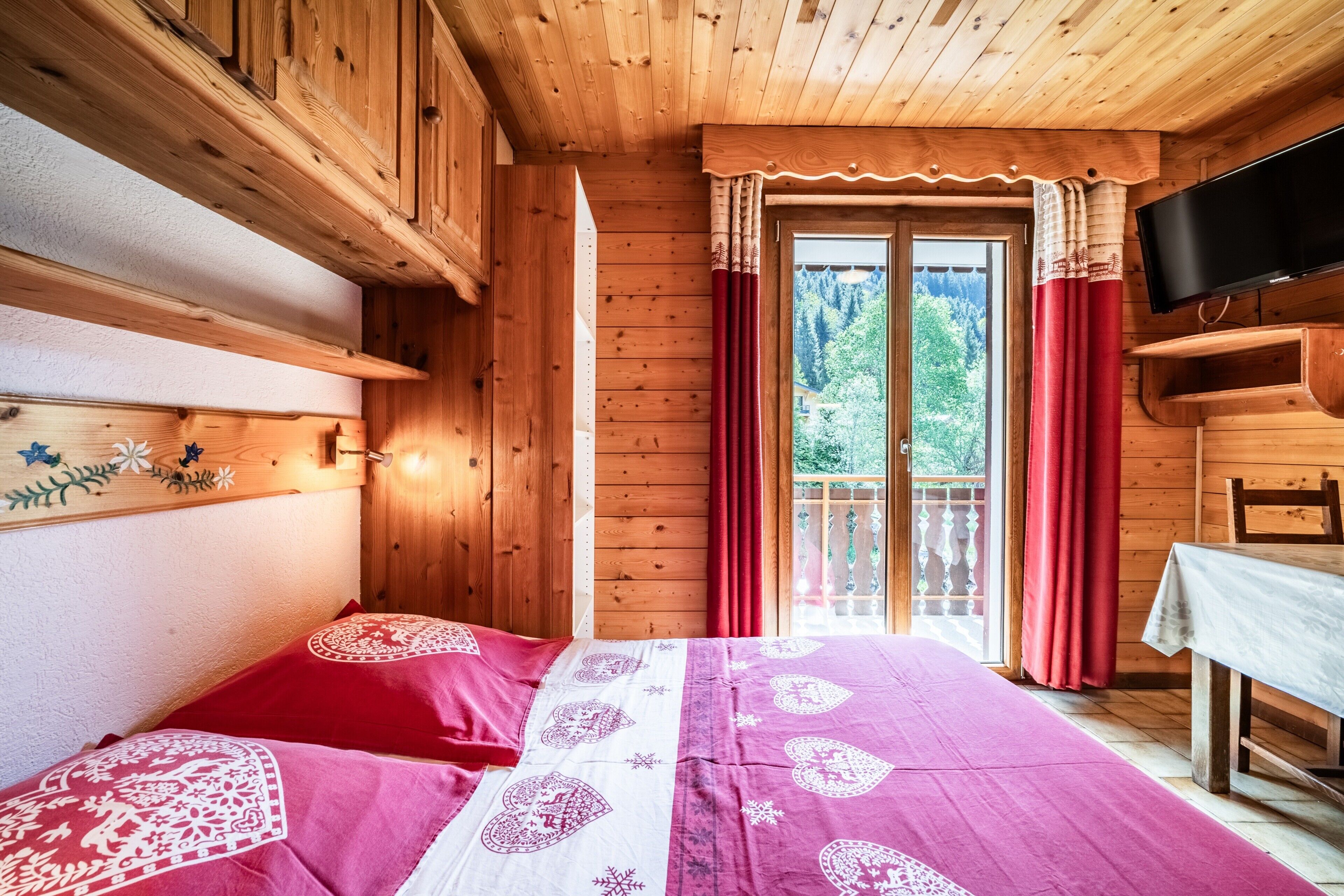 1 chambre, Wi-Fi gratuit, draps fournis