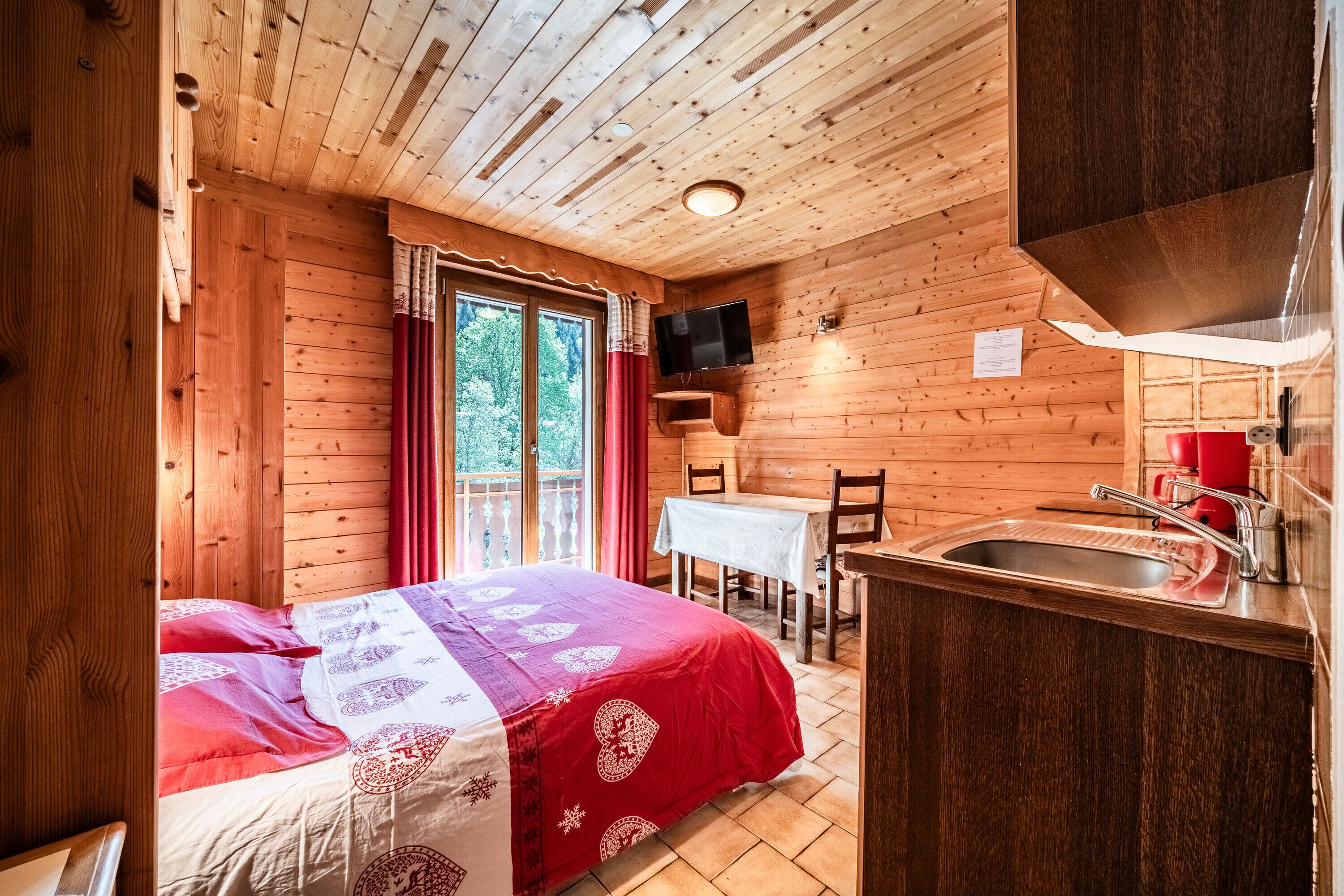 1 chambre, Wi-Fi gratuit, draps fournis