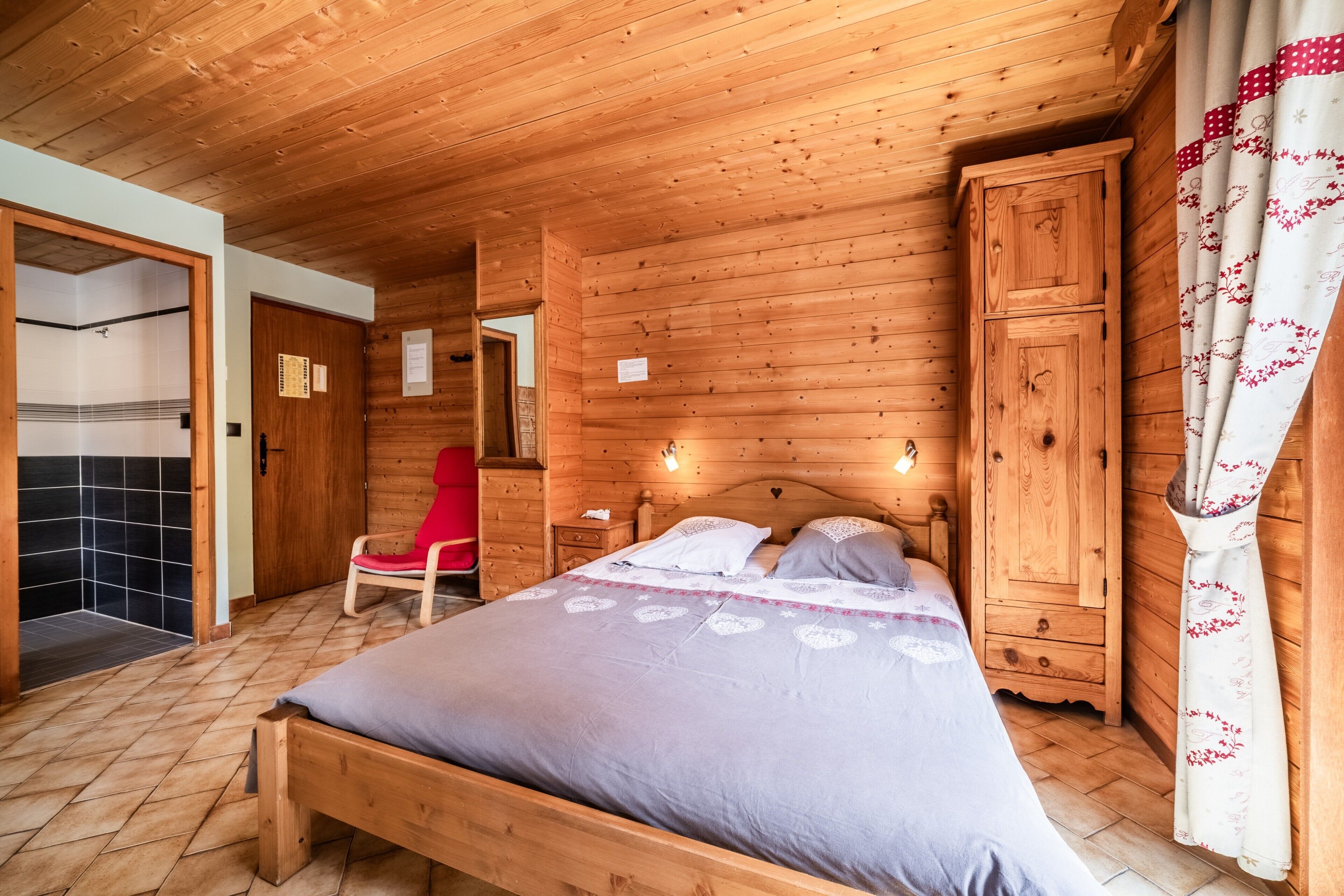 1 chambre, Wi-Fi gratuit, draps fournis