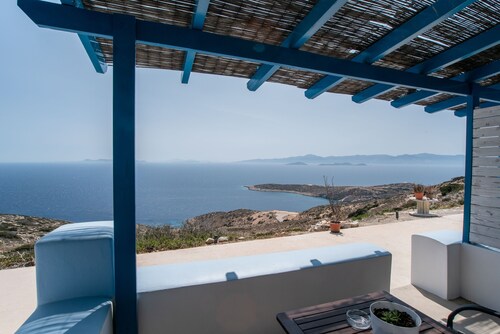 Studio 'Mesaria' avec balcon, Wi-Fi et climatisation