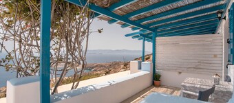 Holiday Home 'Mesaria' with Sea View, Wi-Fi and Air Conditioning